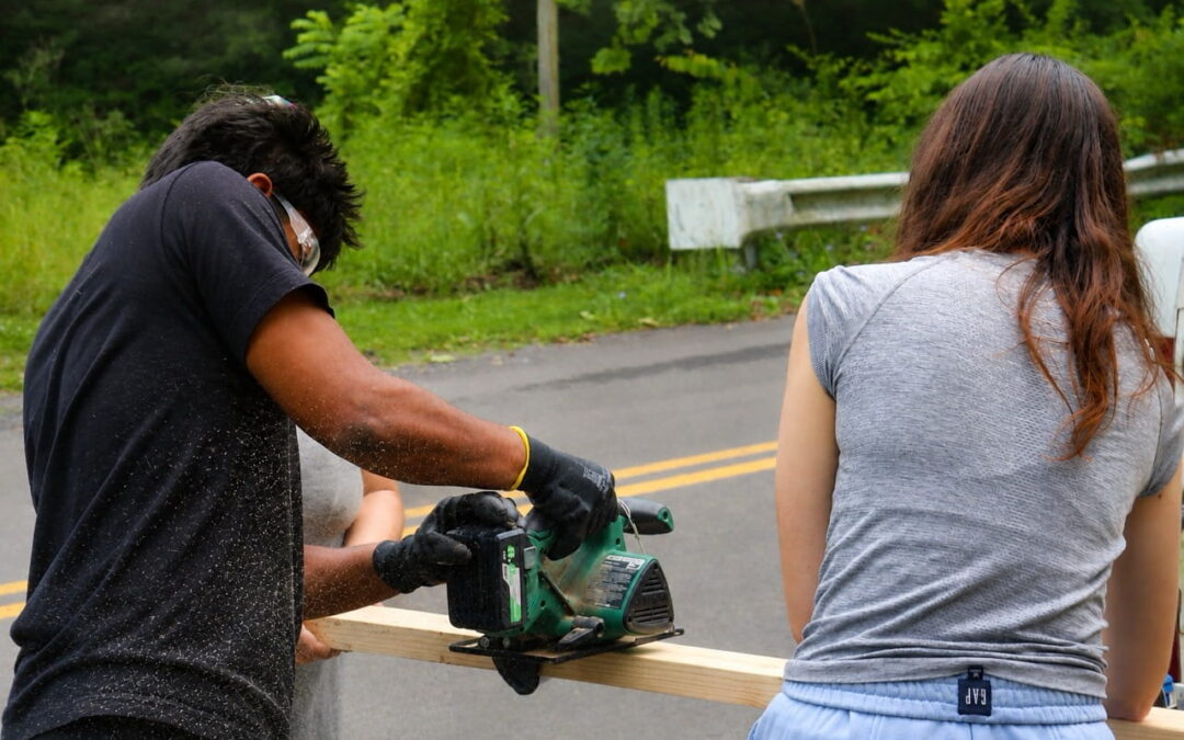 Americans Helping Americans® Supports Home Rehab Projects in West Virginia With Help from Volunteers from Sidwell Friends School in Washington, DC.